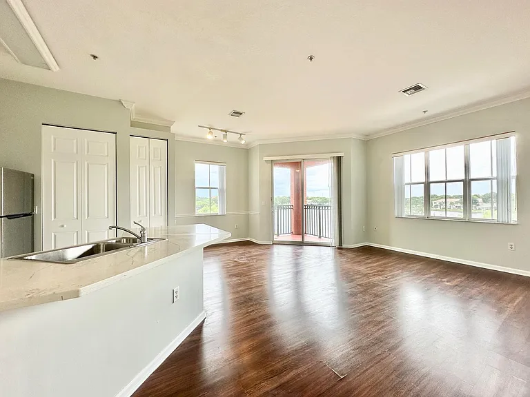 4600 SW 160th Ave #639 — Photo 4