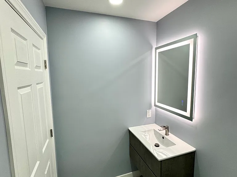 731 N Rose St #B — Photo 11
