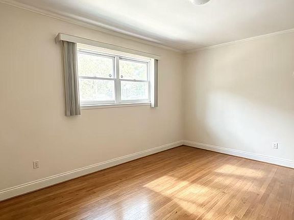 4th image of 204-28 46th Avenue