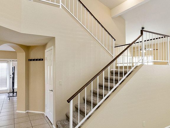 5th image of 2414 W BARROW Drive