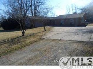 35293 Ash Rd, New Boston, MI 48164