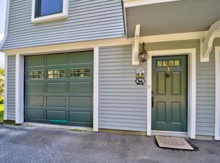 19 Pleasant St UNIT 1, Surry, ME 04684