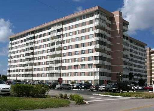 1st image of 4350 Hillcrest Dr APT 216