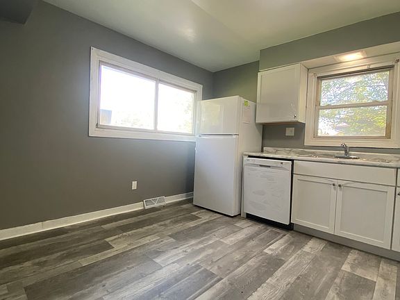4th image of 5559 Aspen Ave