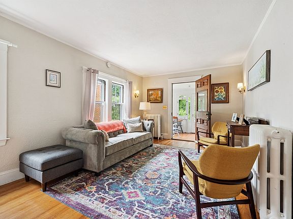 4th image of 103 Leonard St #0