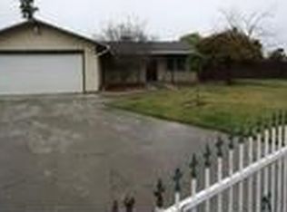198 S Cedar Ave, Reedley, CA 93654