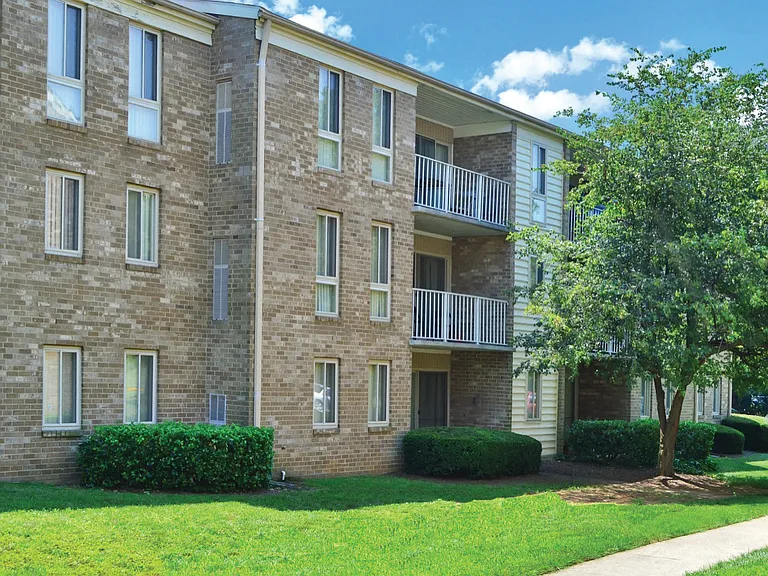 The Apartments at Elmwood Terrace — Photo 12