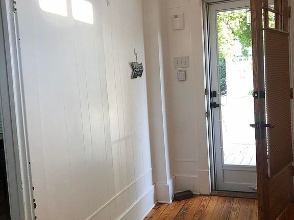 5th image of 1022 Lake Blvd