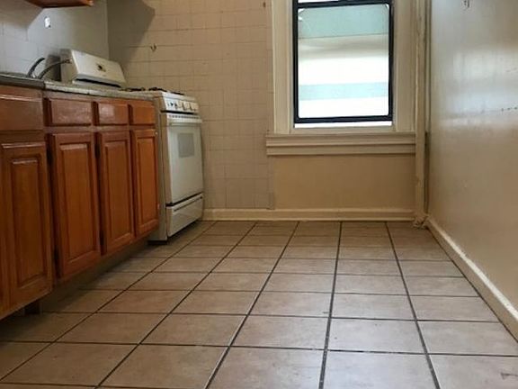 2nd image of 1148 Boynton Ave APT 4D