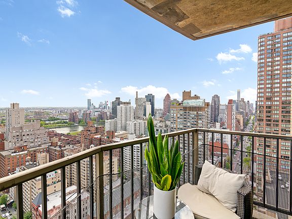 3rd image of 345 E 80th St APT 32F
