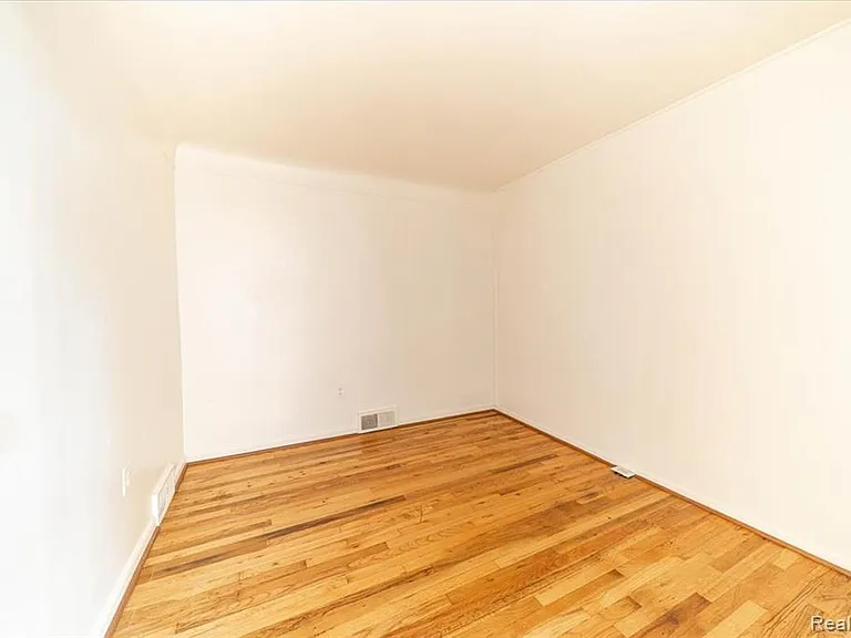 4335 Territorial Rd #B — Photo 14