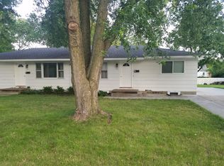 804 W 28th St, Cedar Falls, IA 50613