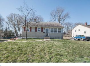 69 Scarlet Ave, Aston, PA 19014