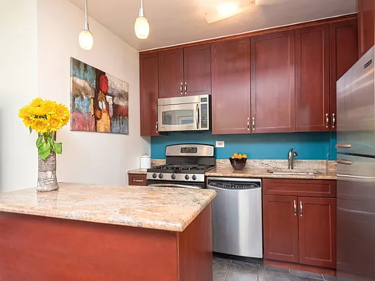 Sold by Sotheby's International Realty | media 3