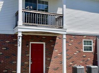 2104 Riversedge Dr #84, Saline, MI 48176