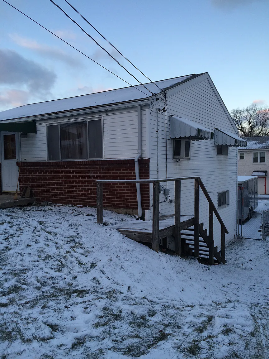 514 Maryland Ave photo 1