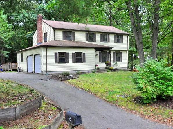 52 Stage Coach Road, Windsor, CT 06095