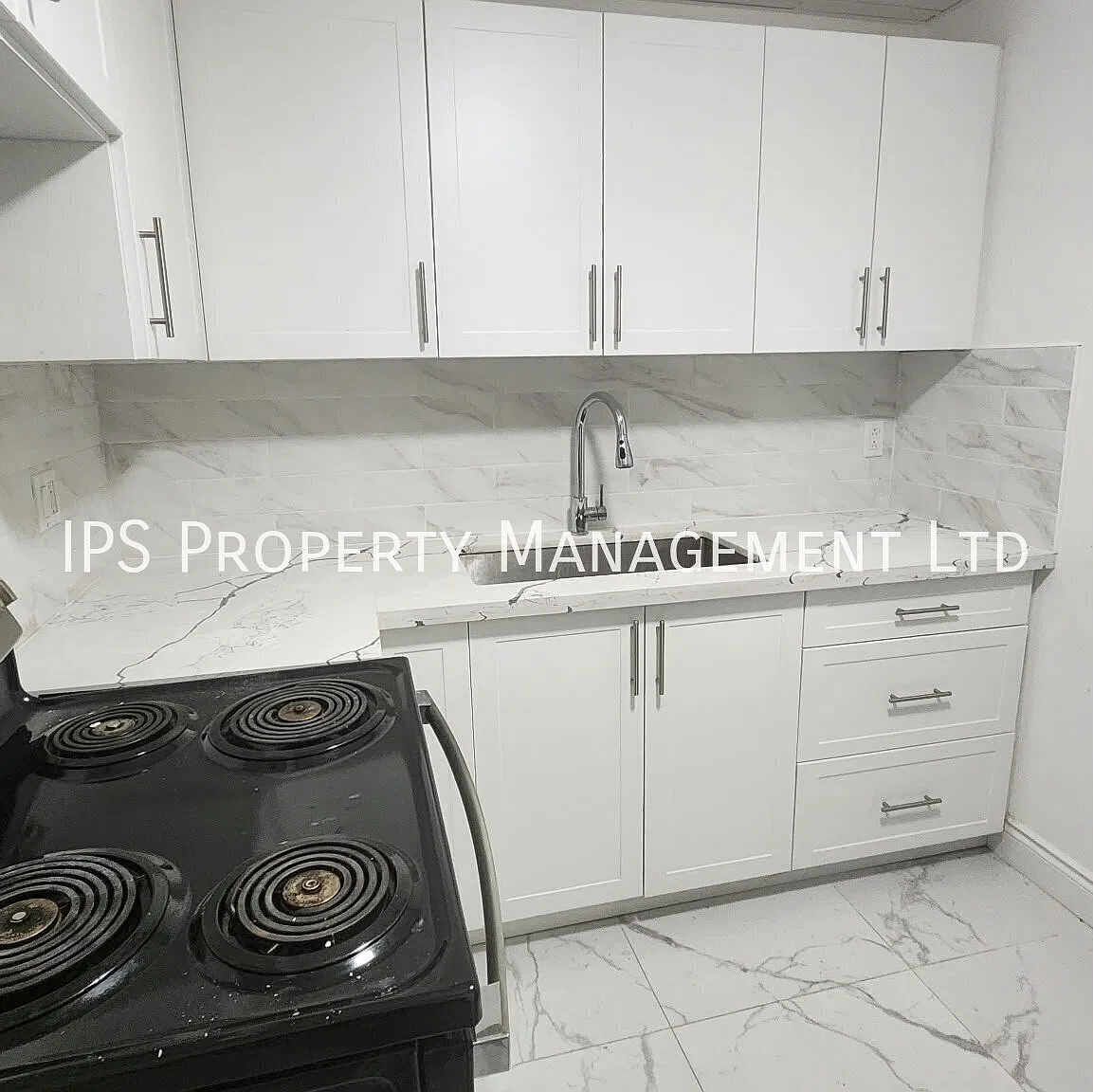 317 Front St- 3 1 Bed 1 Bath — Photo 3