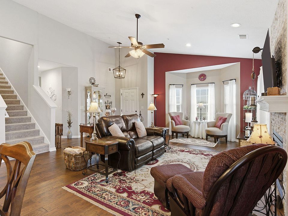 1st image of 155 Rue De Villas Circle