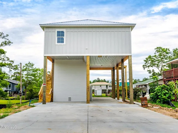 5039 Kilimanjaro St, Bay Saint Louis, MS 39520