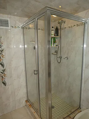 Sold by Century 21 Mizrahi Realty | media 15