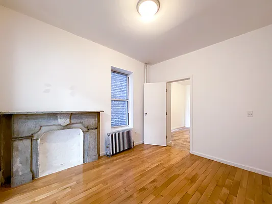 Rented by Compass | media 21