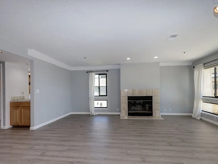 432 Portofino Dr #403 — Photo 10