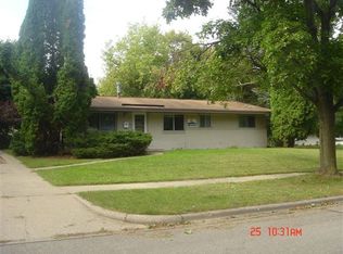 2710 Cumberland Ave, Ann Arbor, MI 48104