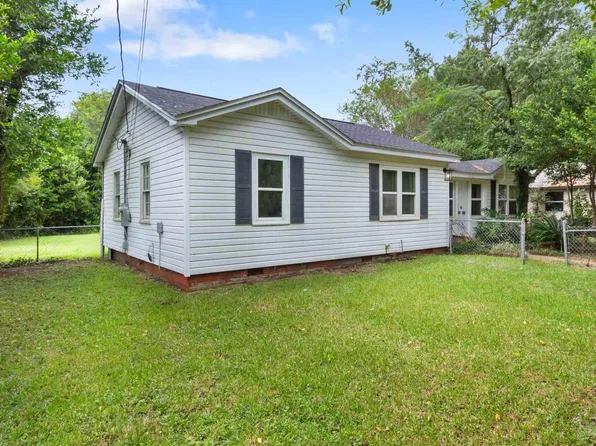 203 Booth Ave, Cantonment, FL 32533