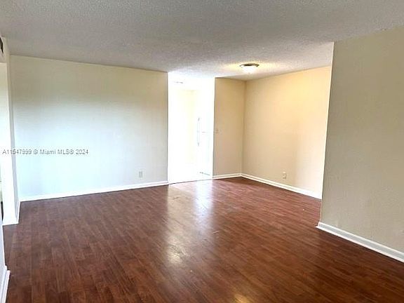 3rd image of 850 E Commercial Blvd APT 243E
