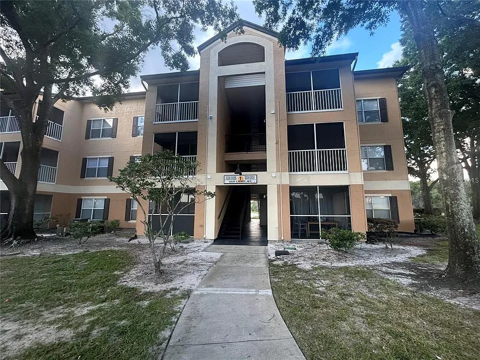 8939 Latrec Ave #1112