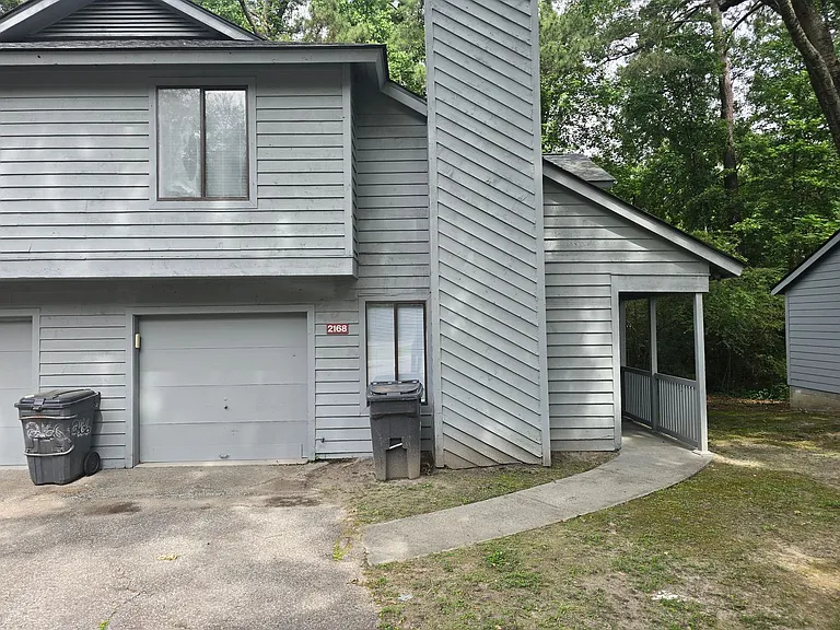 2168 Spoleto Ln E — Photo 1