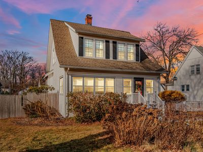 97 Newington Rd, West Hartford, CT, 06110