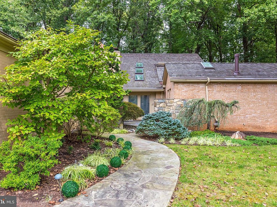 2nd image of 6713 Arroyo Ct