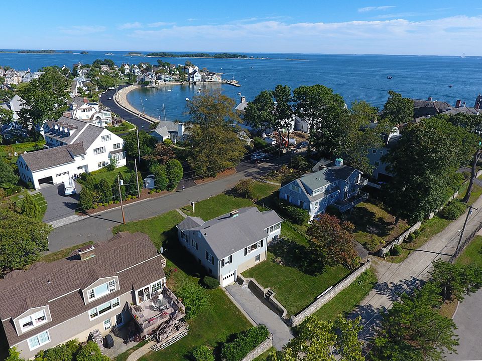 4 Nylked Terrace -Steps from Crescent Beach