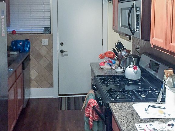 2nd image of 3455 N Wolcott Ave #2
