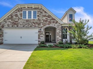 902 Miltona Ln, Greer, SC 29651