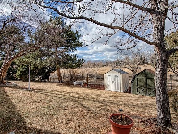 No Neighbors Behind This Beautiful Lot