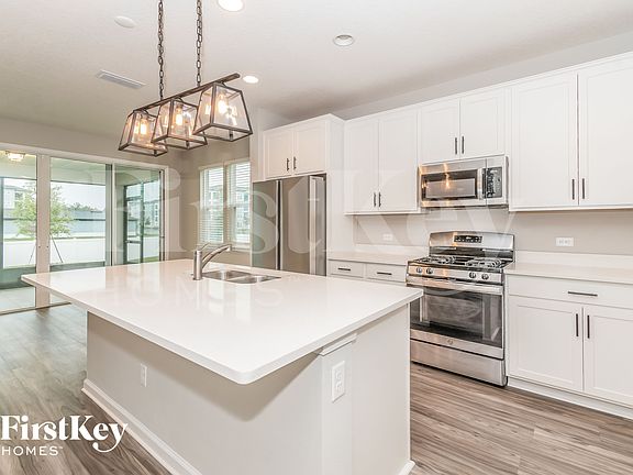 5th image of 2081 Amberly Dr