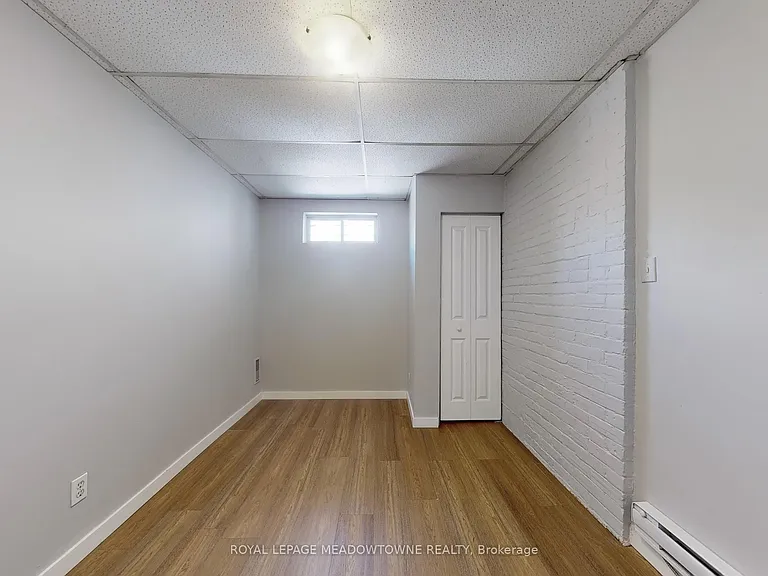 12 Wesleyan St #6 — Photo 13