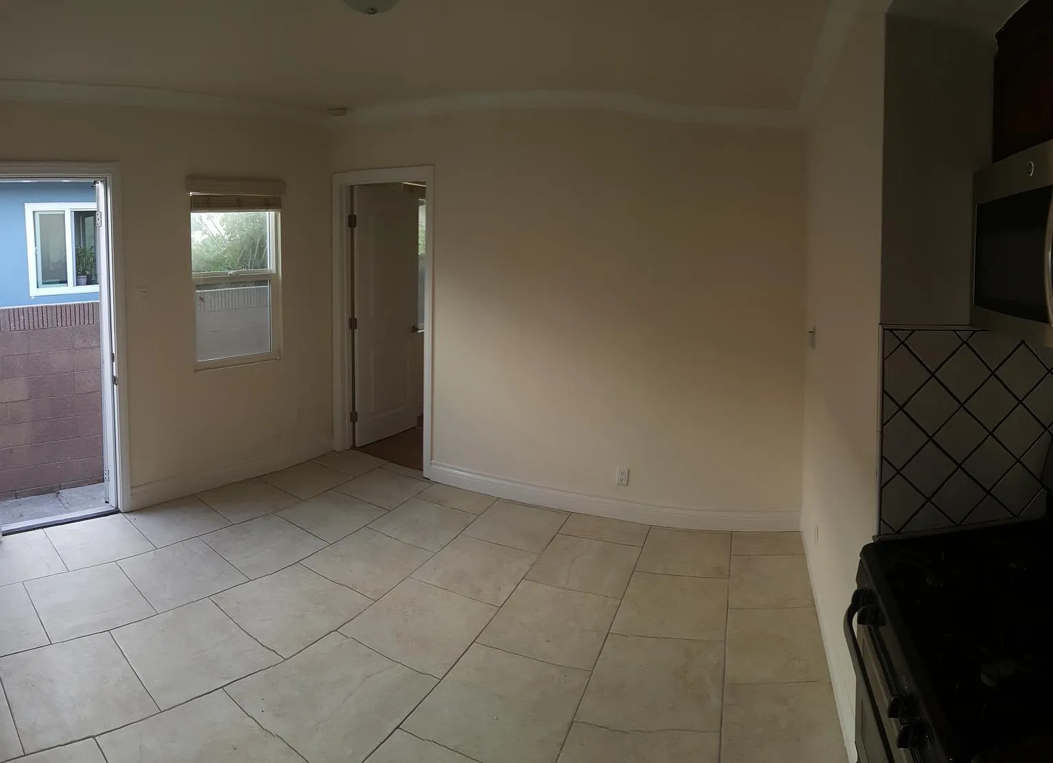 1 bed, 550 sqft, $1,750 — Photo 3
