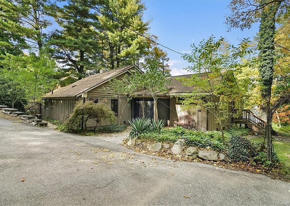 204 Farmingdale Rd, Chester, NY 10918 MLS H6215686 Zillow