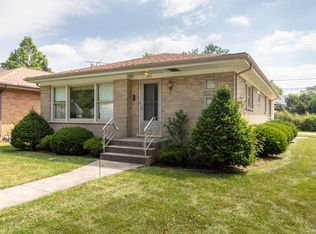 201 N Broadway Ave, Park Ridge, IL 60068