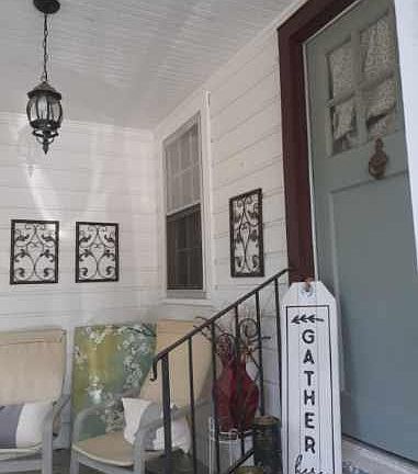 3rd image of 1613 Broadhill Dr