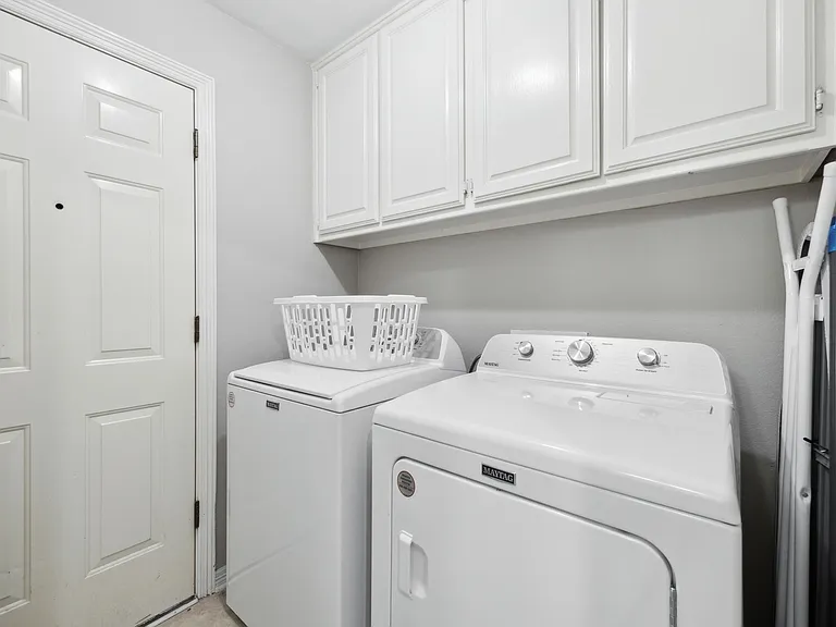 1118 Countryhill Dr — Photo 18