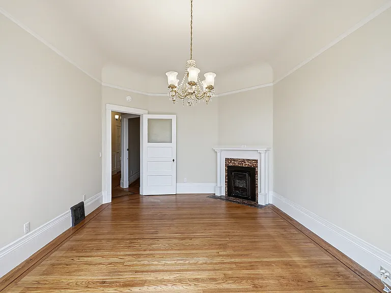 749 Clayton St #747 — Photo 27