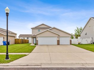 2687 56th Ave S, Fargo, ND 58104