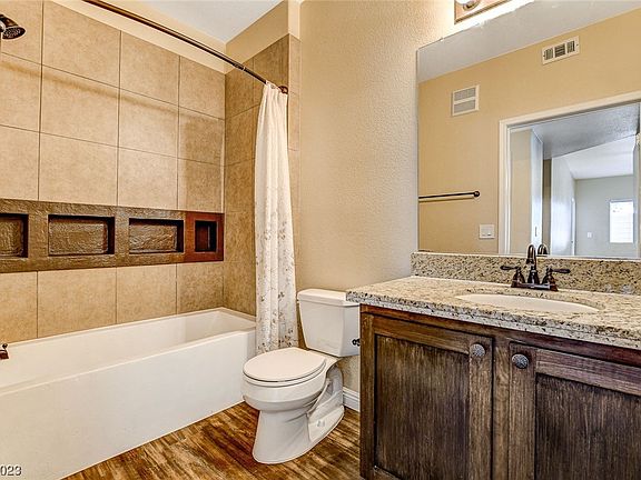 5th image of 1050 E Cactus Ave Unit 1122