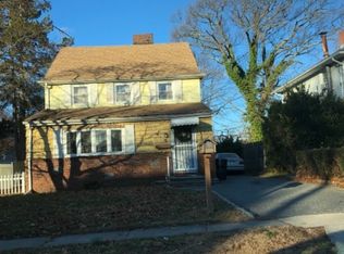 5 Oakmere Dr, Baldwin, NY 11510