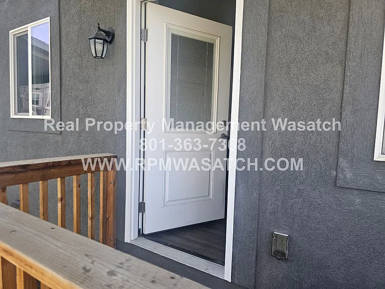 738 N 160 E — Photo 13